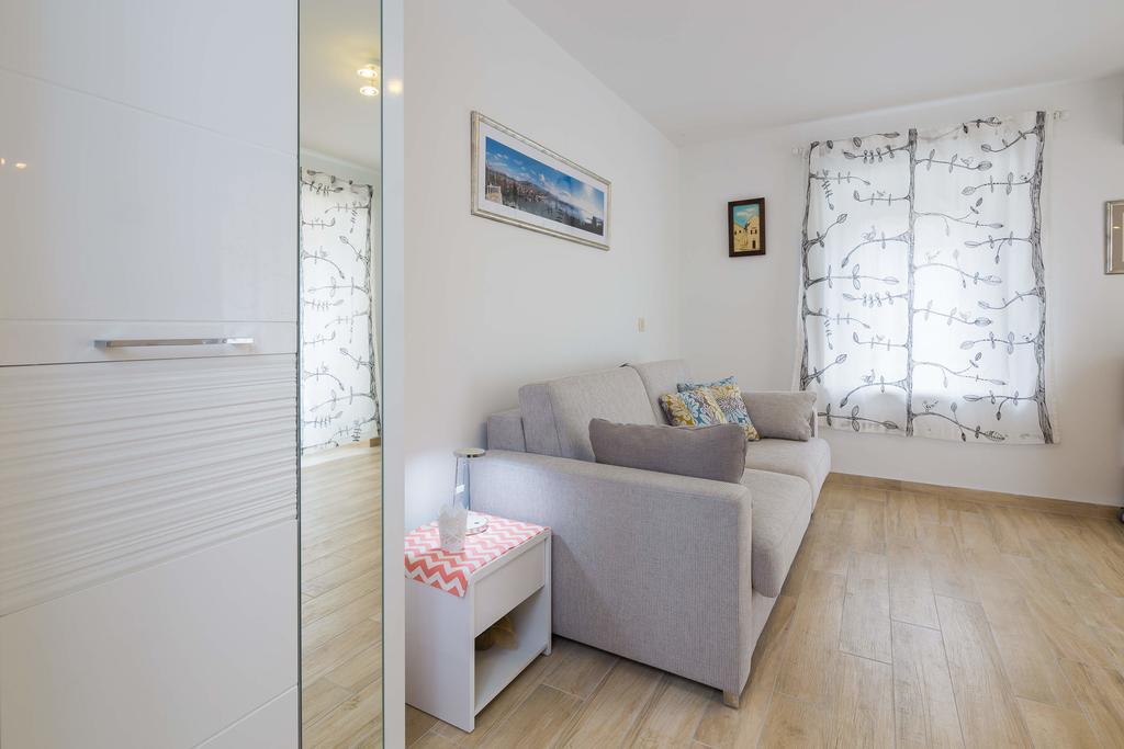 Phoenix Studio Apartment Split Buitenkant foto
